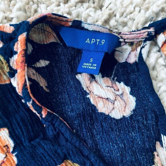 Floral Romper Shorts One-Piece Apt 9 Jumpsuit S - Picture 3 of 4
